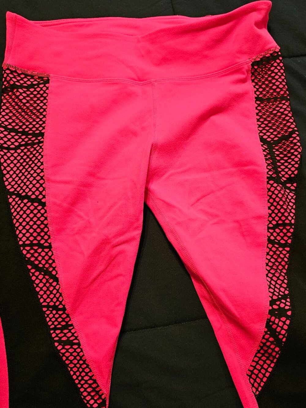 Fabletics knee length capri, sz L